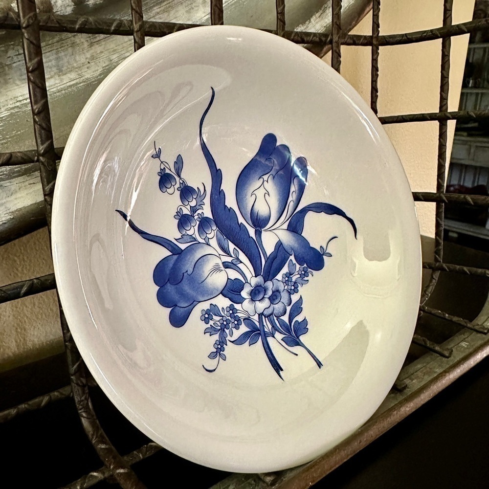VINTAGE, 6 1/4” SPODE BOWL. IN EXCELLENT CONDITION. MADE IN ENGLAND. - Picture 3 of 6
